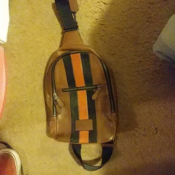 coach academy sling bag